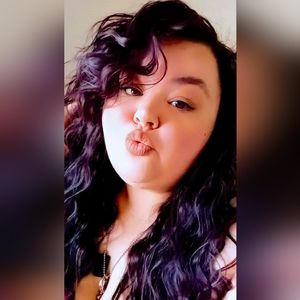 Meet your Posher, Mikala